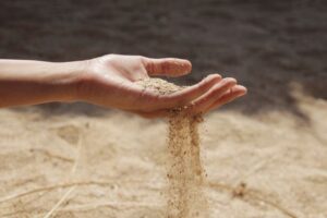 متى يجوز التيمم بدل الوضوء؟