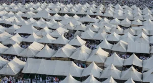 حكم صيام يوم عرفة والدعاء فيه