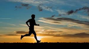 ما معنى الجري في المنام؟ (معنى حلم الجري في المنام)