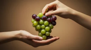 رؤية تقديم العنب لشخص آخر في المنام