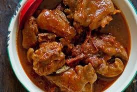 تفسير حلم أكل الكوارع للمطلقة