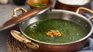 خطوات تحضير الملوخية الخضراء