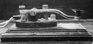 الاختراعات المنافسة للهاتف