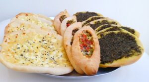 طريقة عمل المناقيش بالزعتر خطوة بخطوة