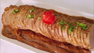 تقديم عرق الفلتو مع الخضار أو البطاطس