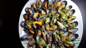 وصفة بلح البحر بالصلصة الحمراء