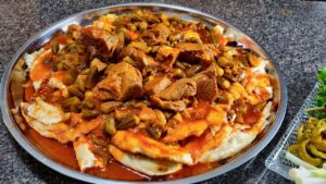 مكونات الثريد الأساسية