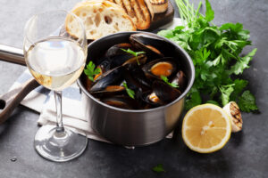 المكونات الأساسية لوصفة بلح البحر