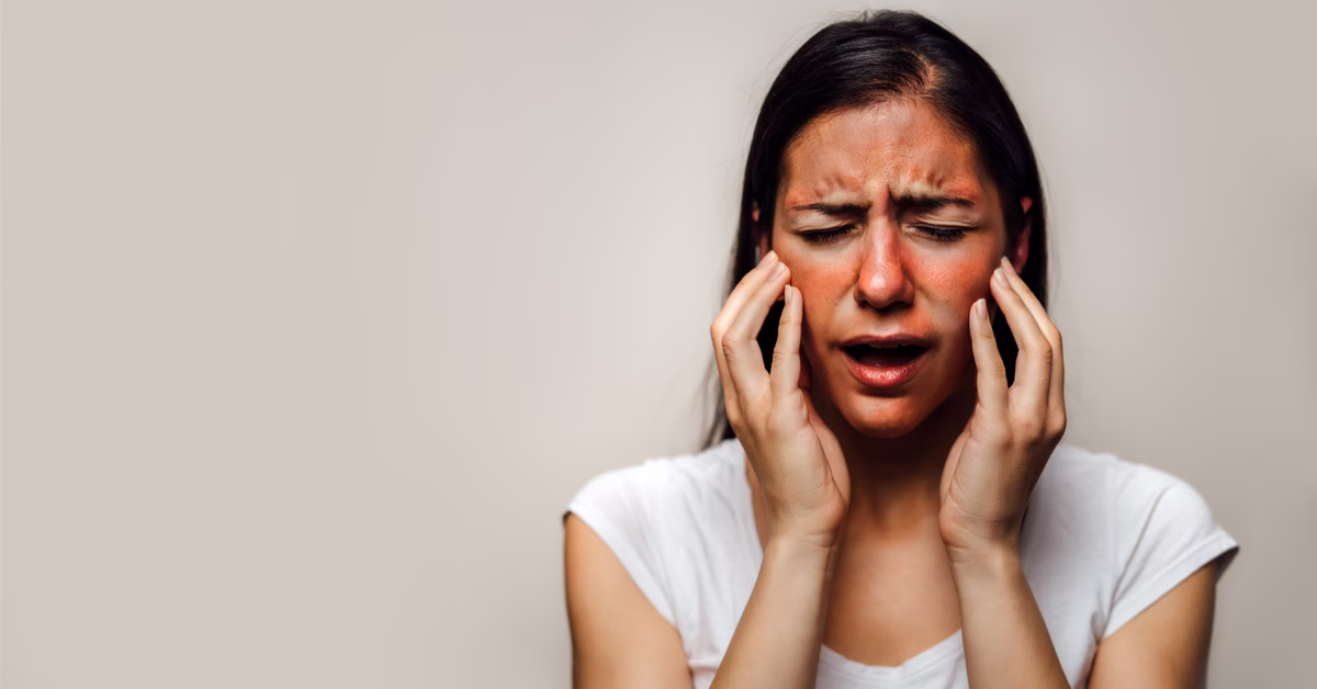 أعراض حسد الوجه