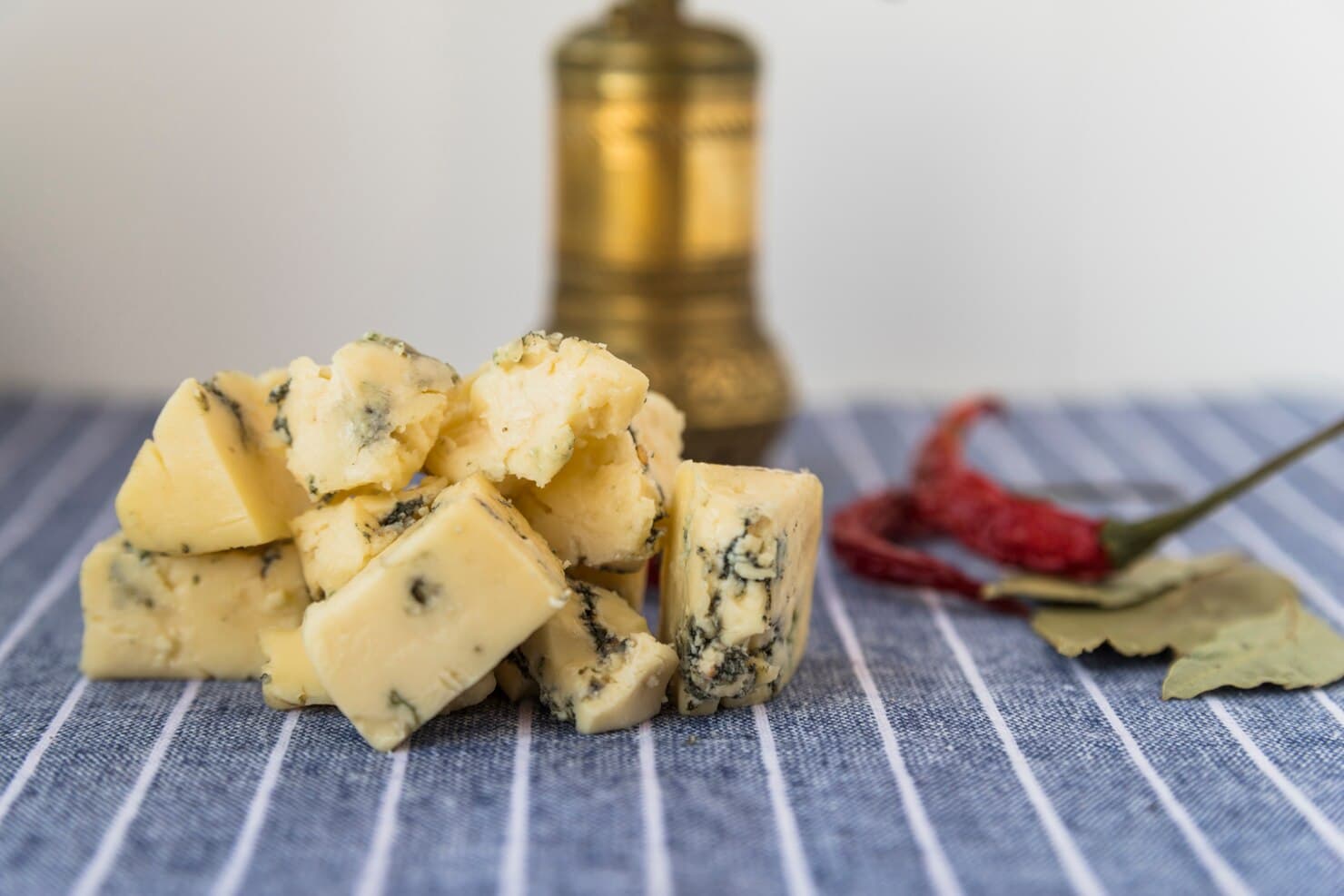 الأجبان غير المبسترة