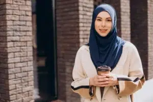 دلالات حلم ارتداء الحجاب للمرأة المتزوجة