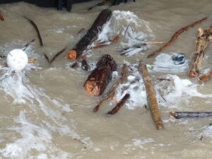 أسباب رؤية الماء العكر في المنام