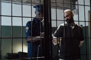 دلالات سجن الأقارب في الأحلام