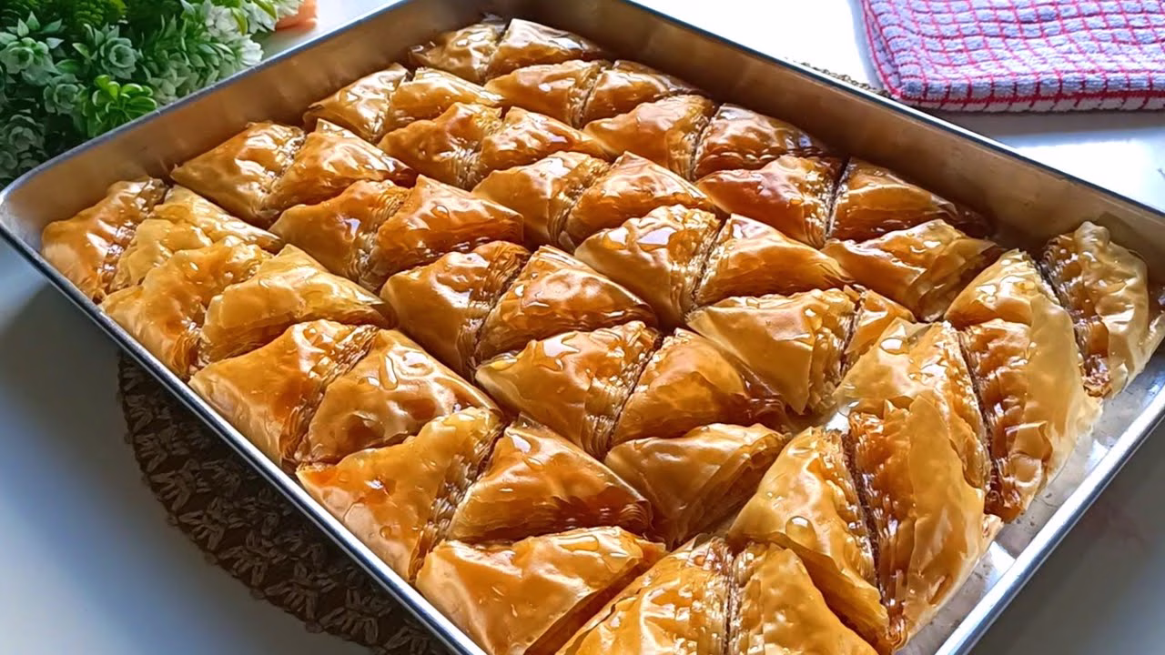 الجلاش بالسكر والزبدة