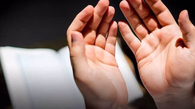 قصص عن أثر الدعاء في تجاوز الخوف والقلق