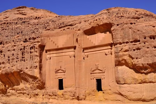 الدروس المستفادة من قصة أصحاب الحجر