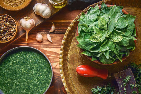 كيفية اختيار الملوخية الطازجة