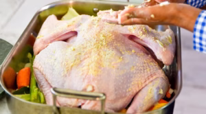 خطوات تحضير الديك الرومي في الفرن