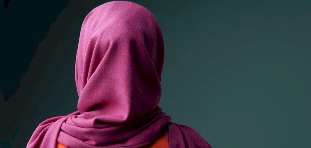 رموز الحجاب الأحمر والأخضر في الرؤيا