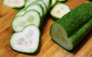 تأثير الخيار على جودة النوم