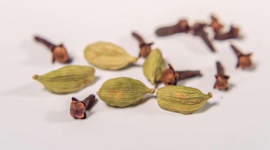 الاحتياطات والآثار الجانبية المحتملة