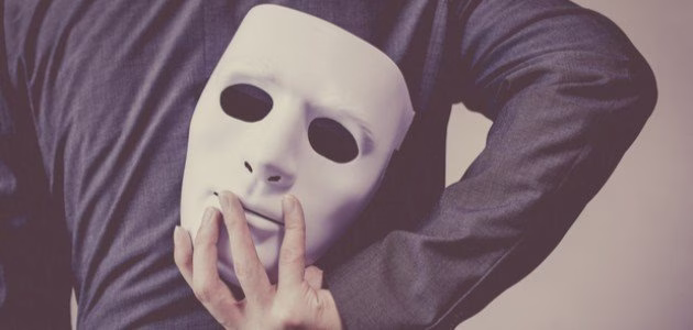 اية المنافق ثلاث