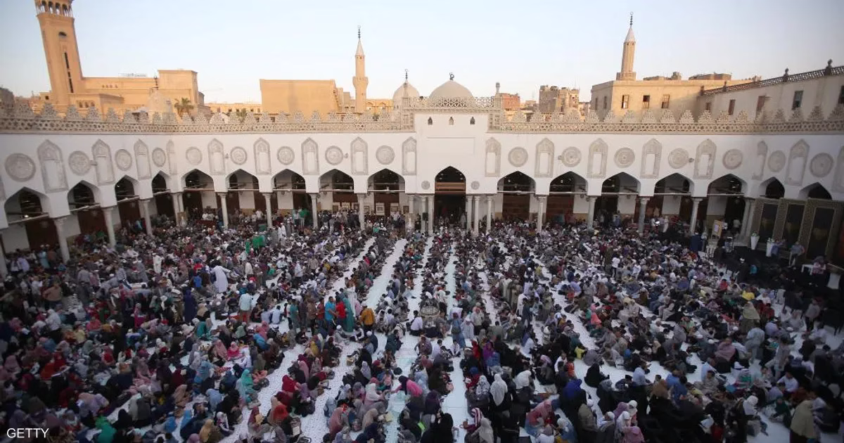 الفرق بين صلاة الجمعة الكاملة والناقصة في المنام